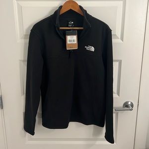 The North Face Men’s Tsillan 1/4 Zip Sweatshirt Black
